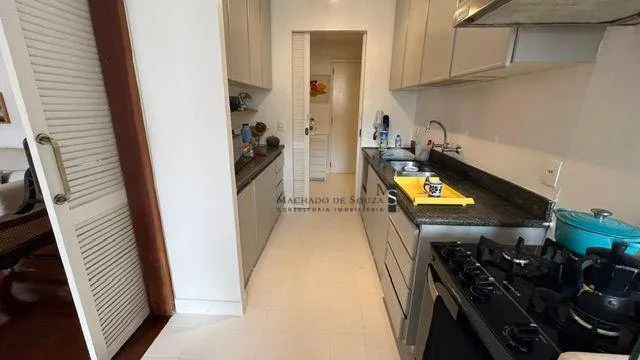 Furnished 240 m² penthouse with 3 bedrooms and 4 baths — photo 28