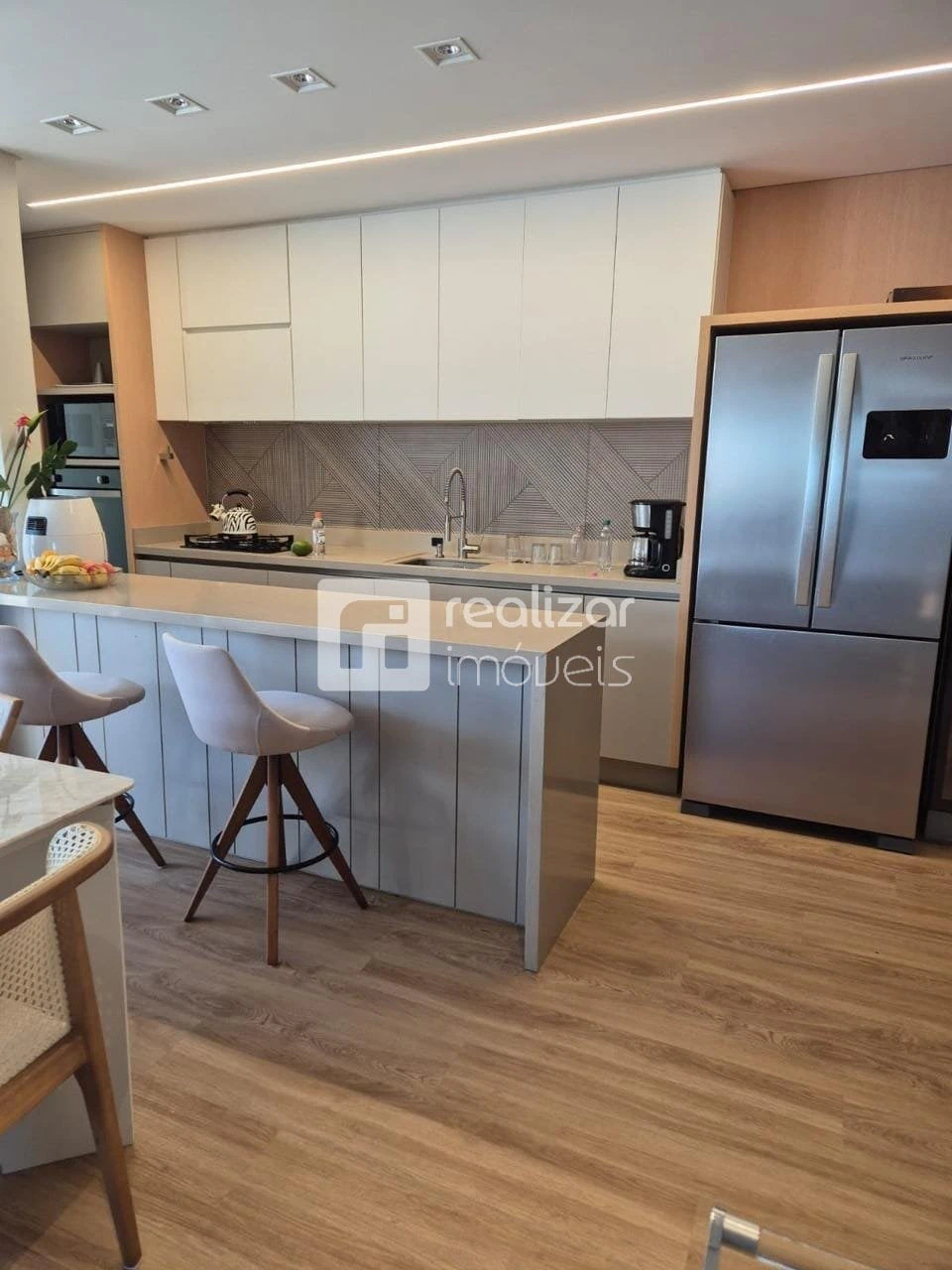 Private pool in a 4-bedroom apartment, 168 m² — photo 2