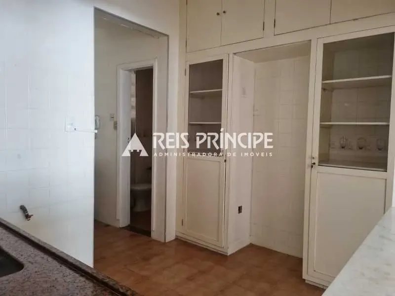 Apartment, 70 m², with wood or laminate floors — photo 18