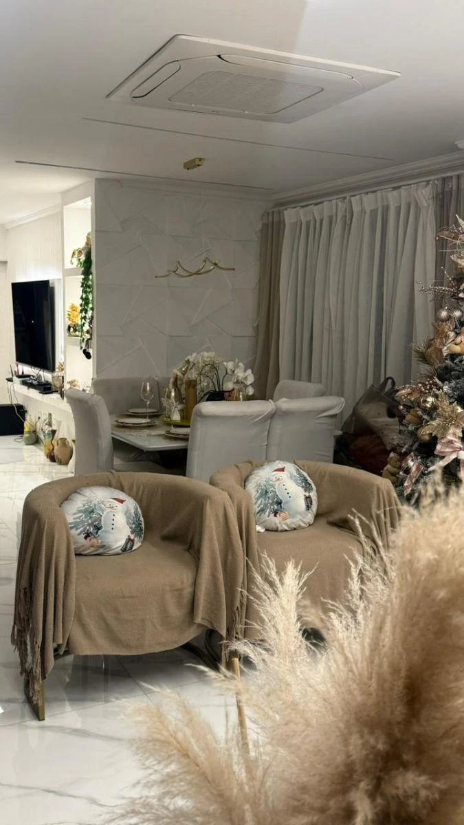 Dishwasher in a 4-bedroom apartment, 140 m² — photo 7