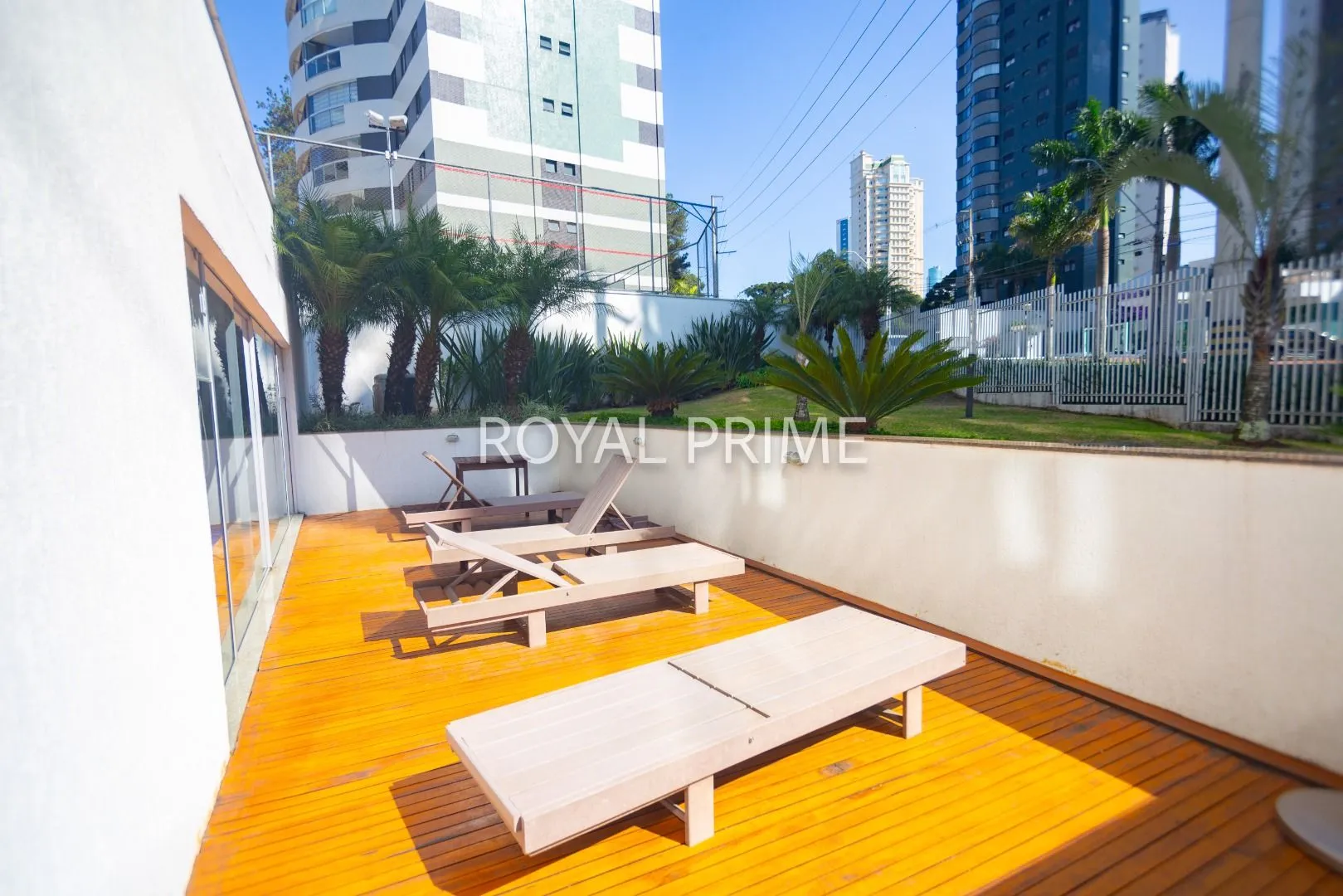 Apartamento de 3 dormitorios con cocina abierta y BBQ privado — photo 32