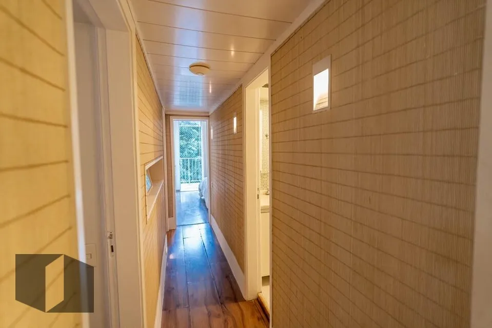 Apartamento com 4 quartos e cozinha fechada a gás — photo 31