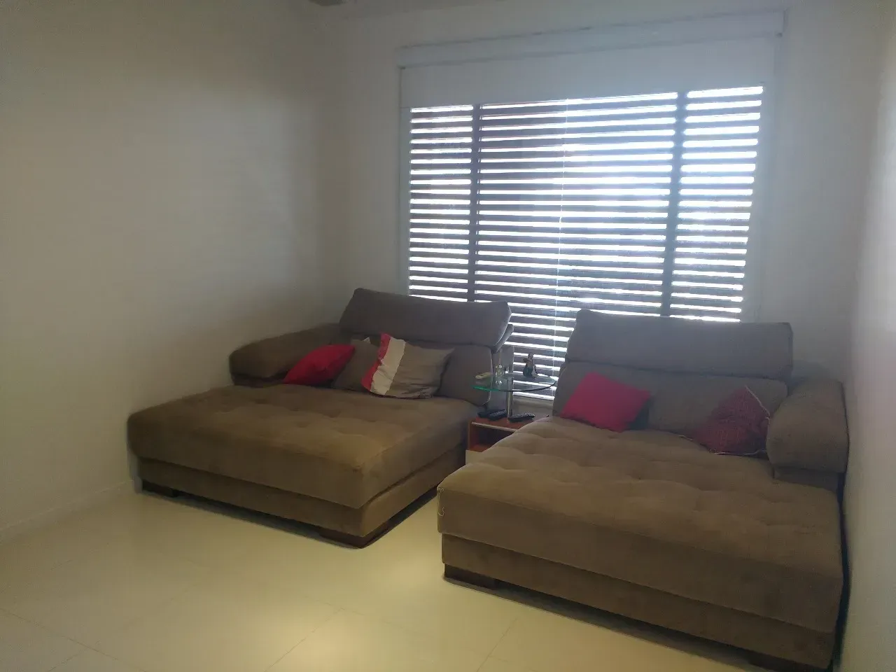 Furnished 5-bedroom house with 3 bathrooms and open-plan kitchen — photo 18