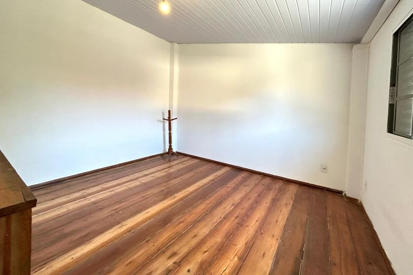 1-bedroom apartment with a balcony — photo 4