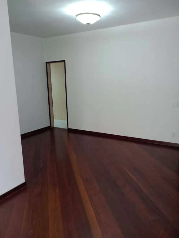 3-bedroom apartment with 1 en-suite and 2 parking spots — photo 3