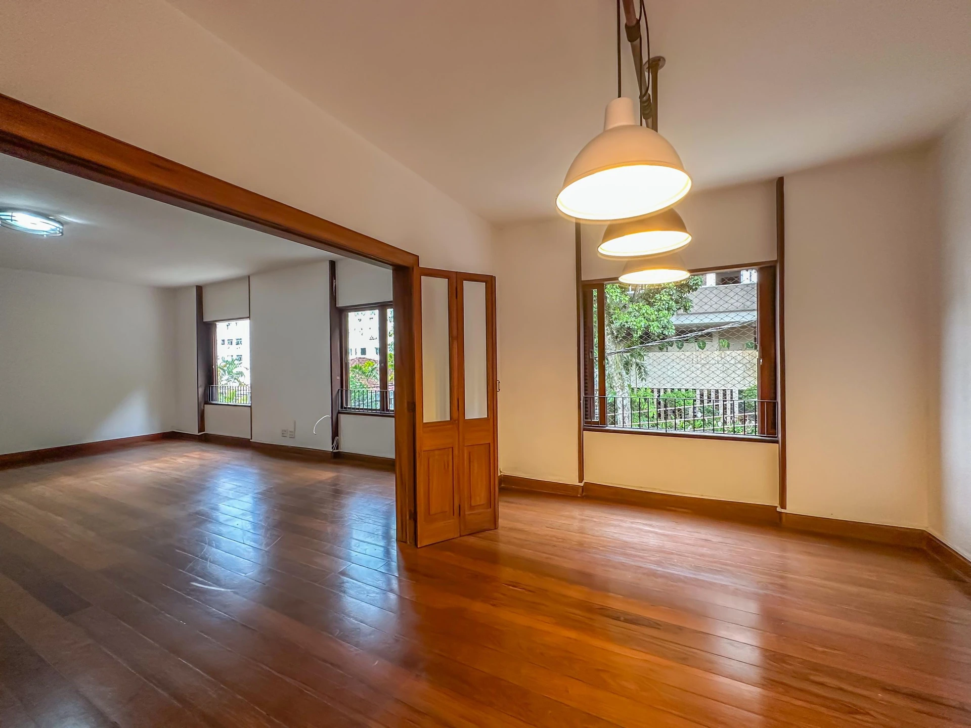 Apartment, 275 m², with a glass-enclosed balcony — photo 50