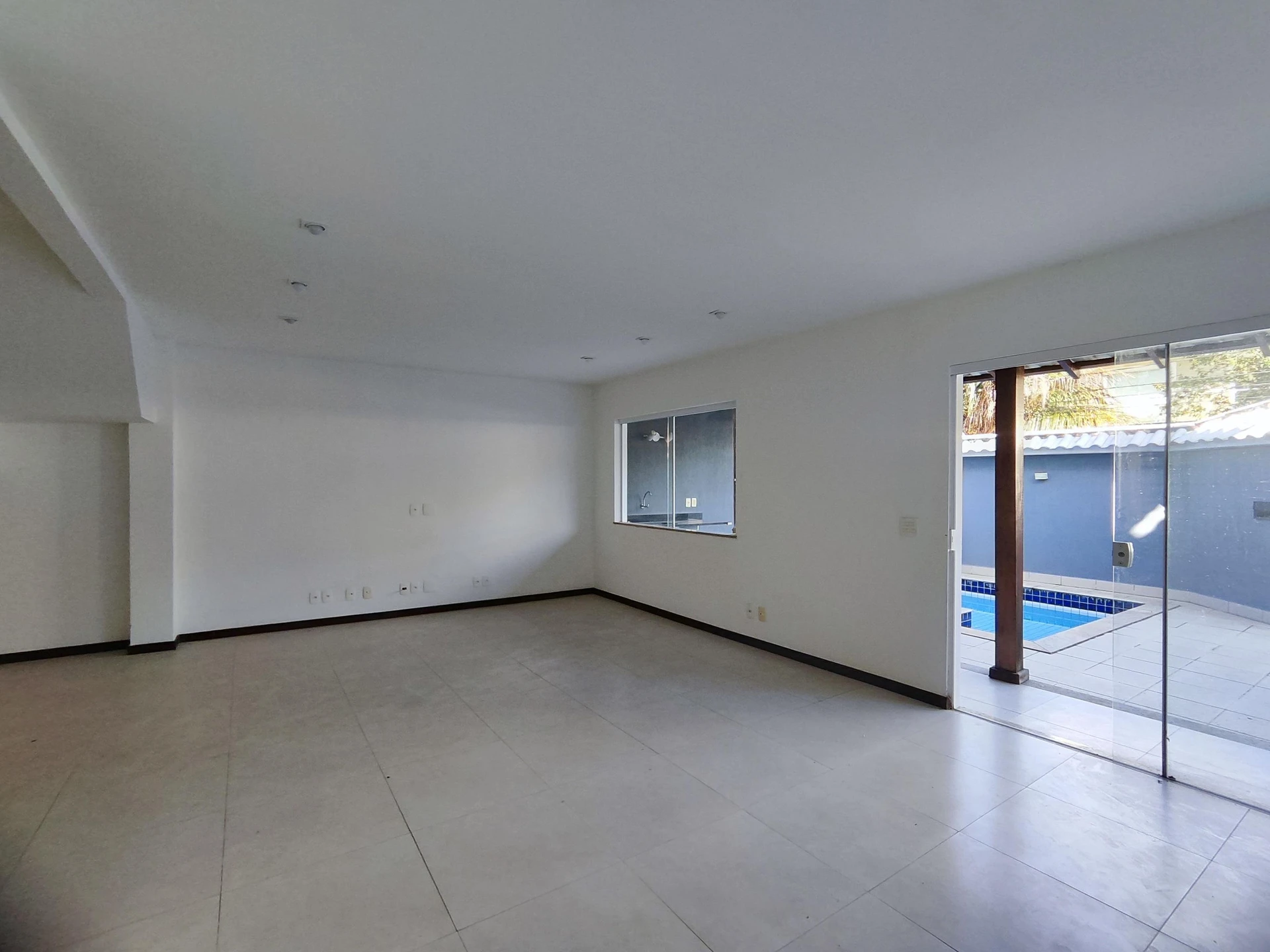 House, 180 m², with a private pool — photo 19