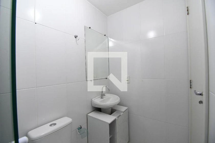 Wood or laminate floors in a 2-bedroom apartment, 86 m² — photo 37