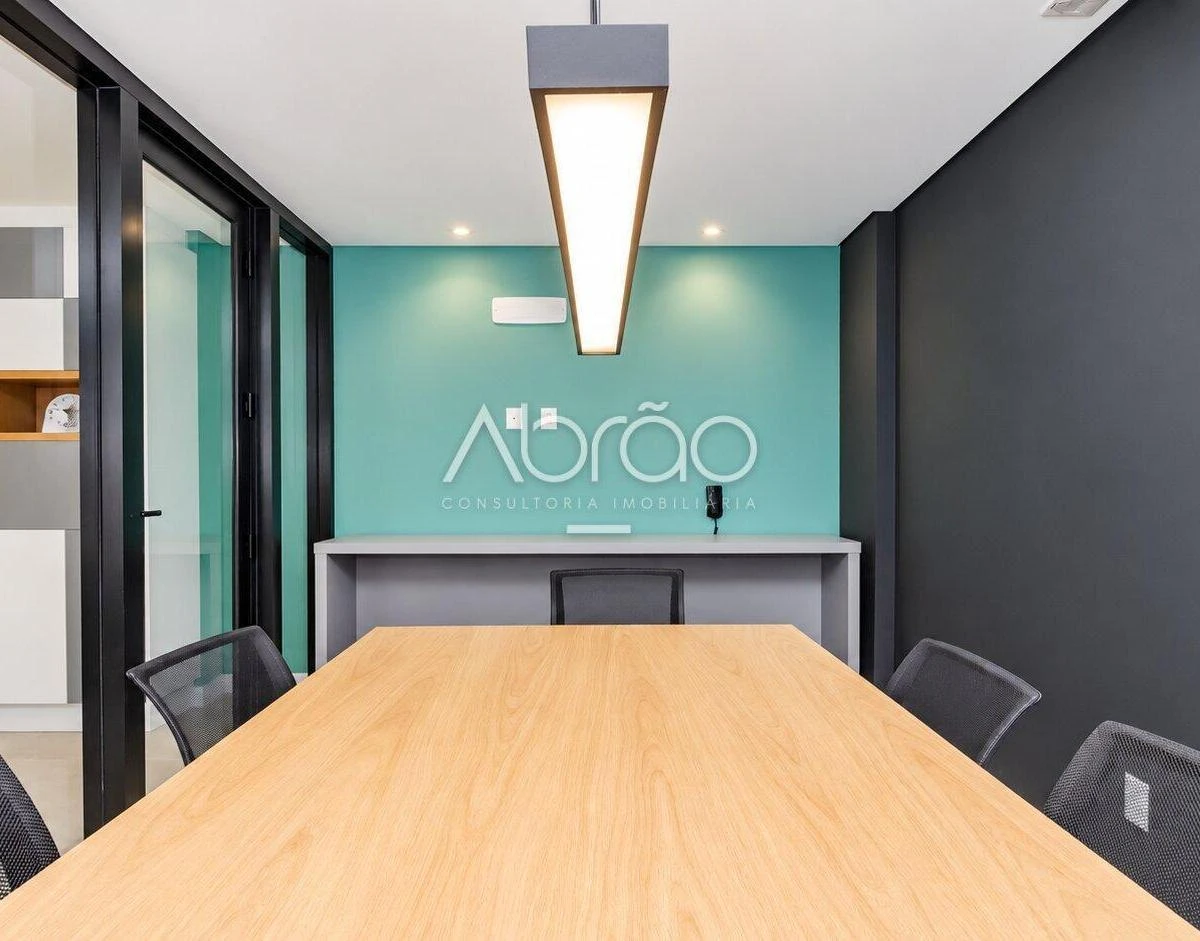 Studio mobiliado, 28 m², com janelas do piso ao teto — photo 11