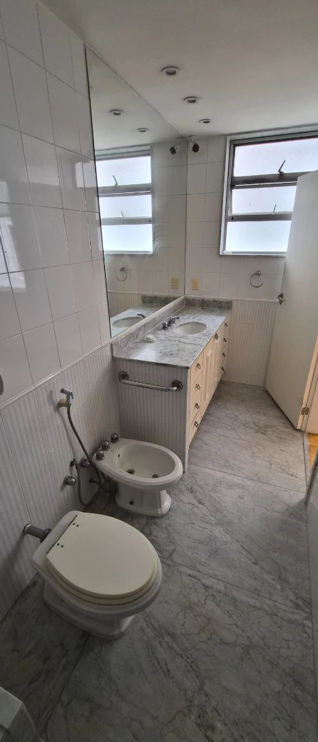 3-bedroom apartment with air conditioning and 185 m² — photo 17