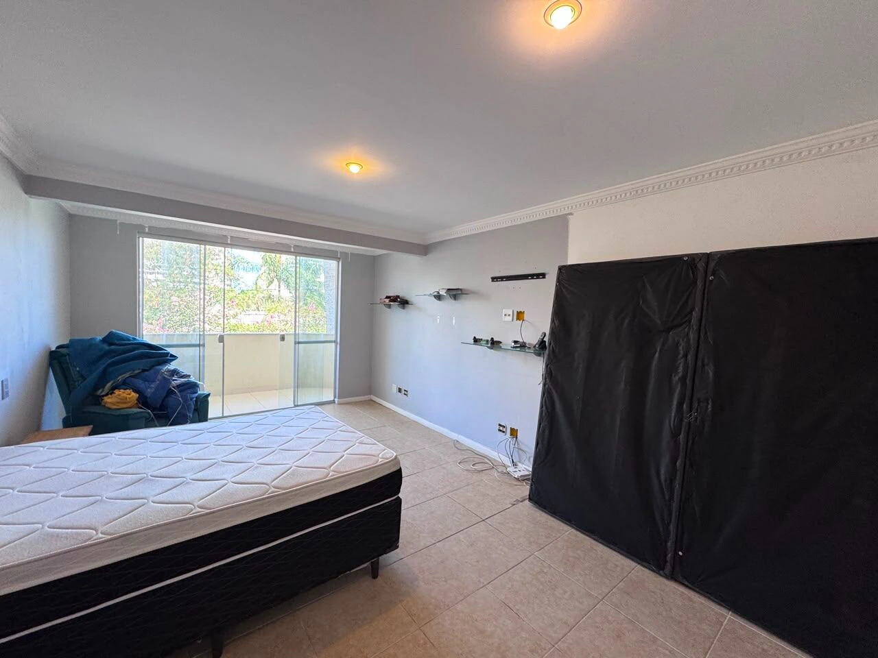 Rental house with 6 bedrooms and 246 m² — photo 15