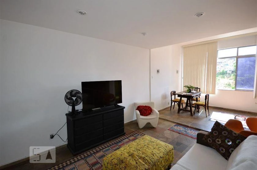 Home office in a 3-bedroom apartment, 100 m²