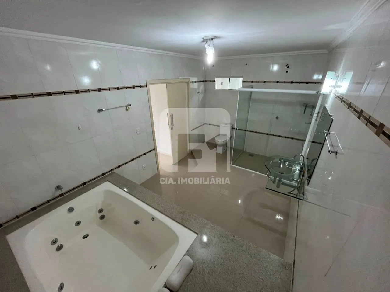 Мебльований будинок на 5 кімнат з заскленим балконом — photo 30