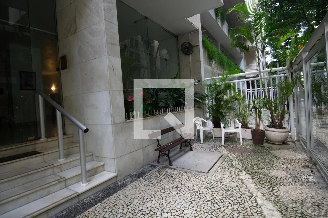 Furnished apartment with 2 bedrooms and 1 bathroom — photo 7