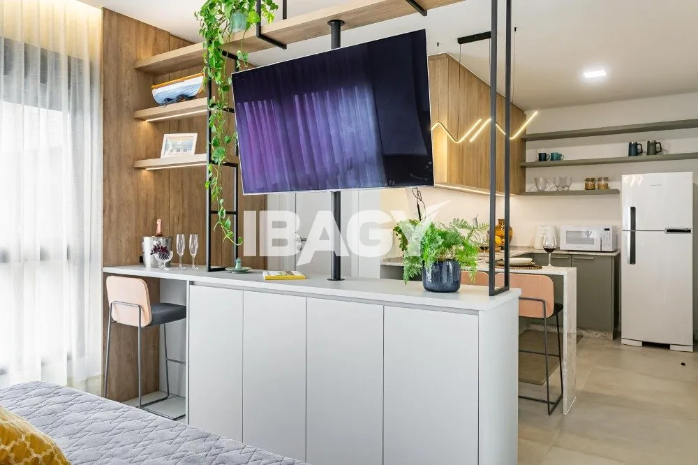 Меблированное студио с кухней открытой планировки — photo 3