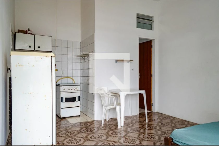 Furnished studio for rent with 1 bedroom and 1 bathroom — photo 2