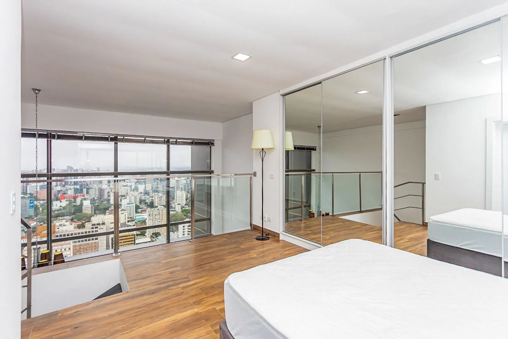 78 m² apartment with floor-to-ceiling windows and a bathtub — photo 16