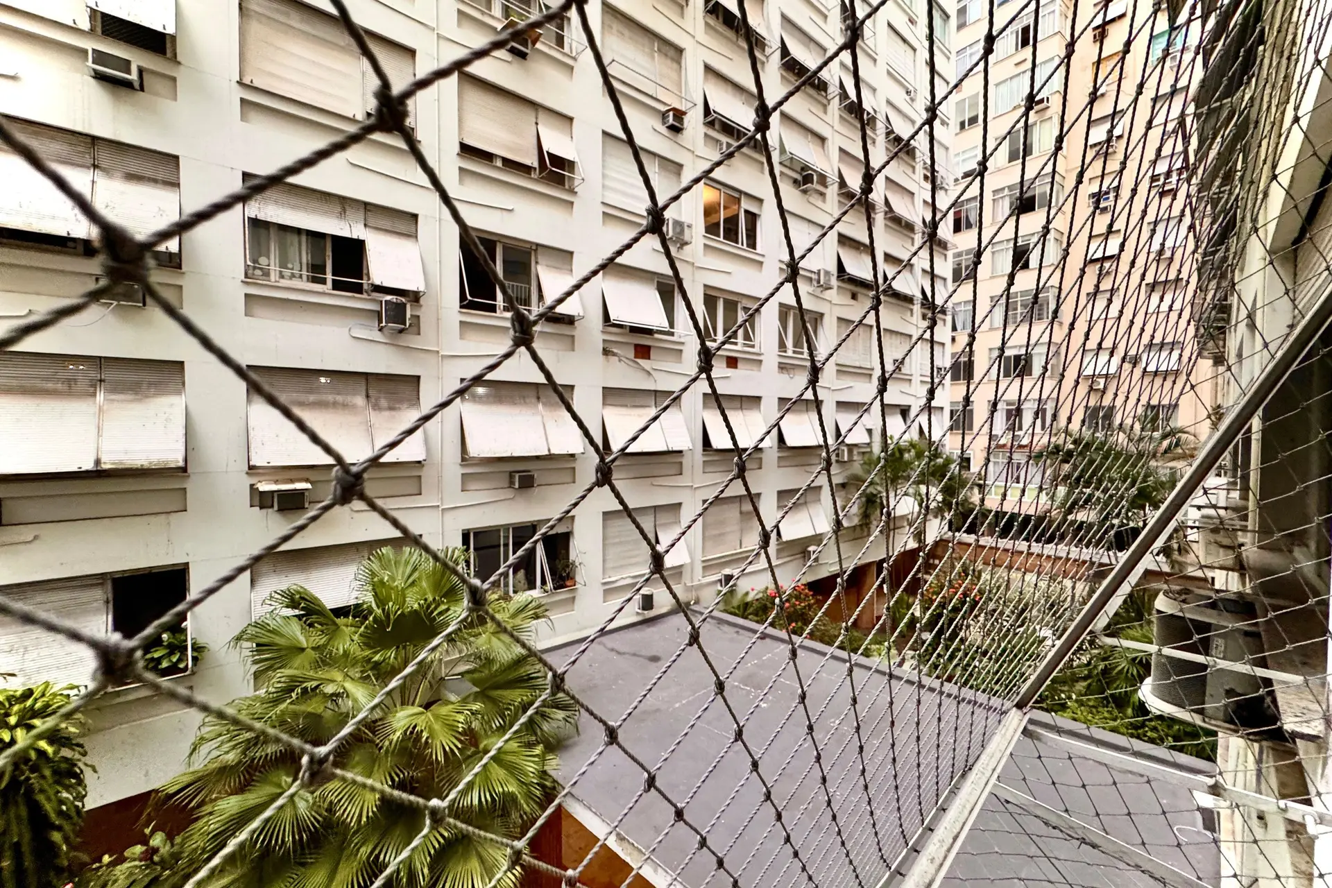 Квартира з 2 спальнями та робочим місцем — photo 19