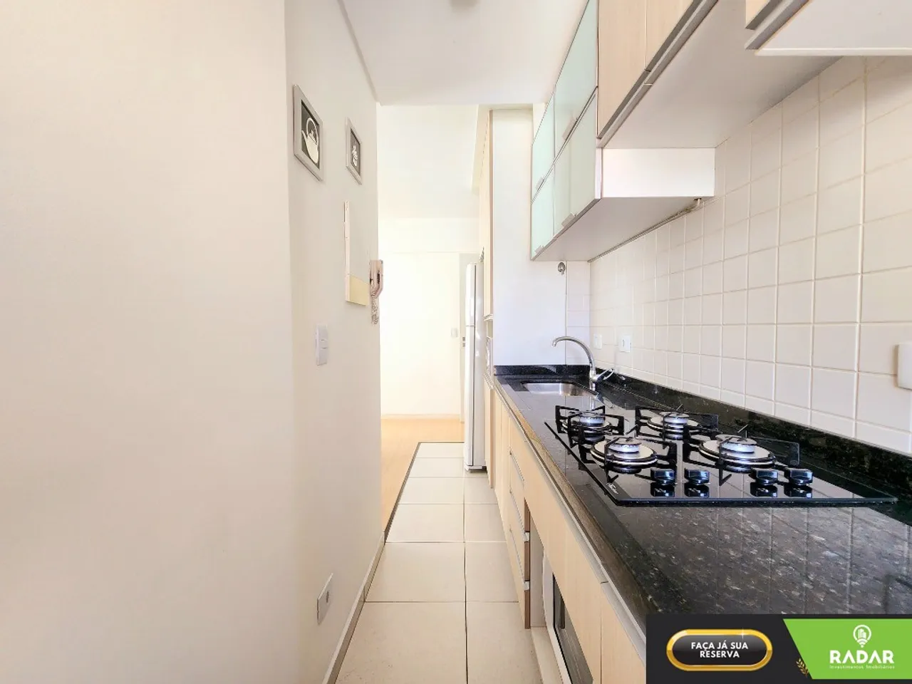 Apartamento mobiliado com 1 dormitório e varanda — photo 3