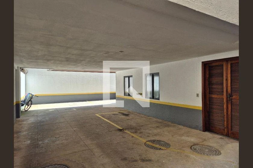 Apartamento de 2 quartos com varanda envidraçada — photo 19