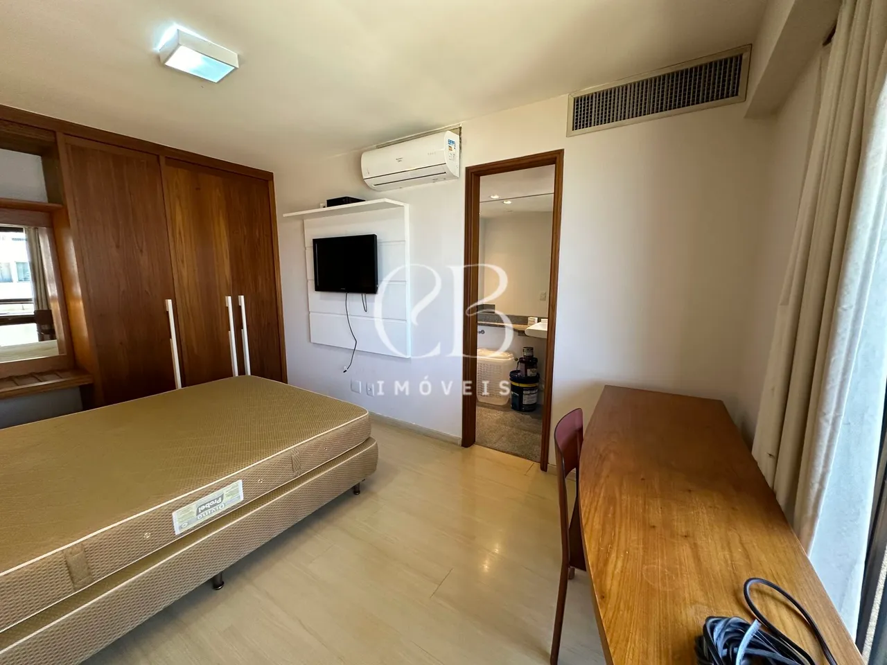 Furnished 2-bedroom apartment with 2 bathrooms — photo 14