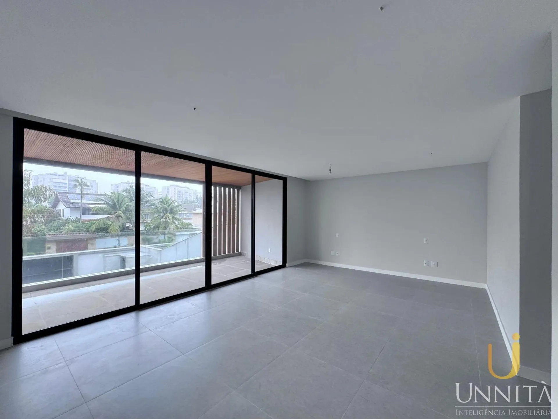 House, 510 m², with a grill on the balcony — photo 20