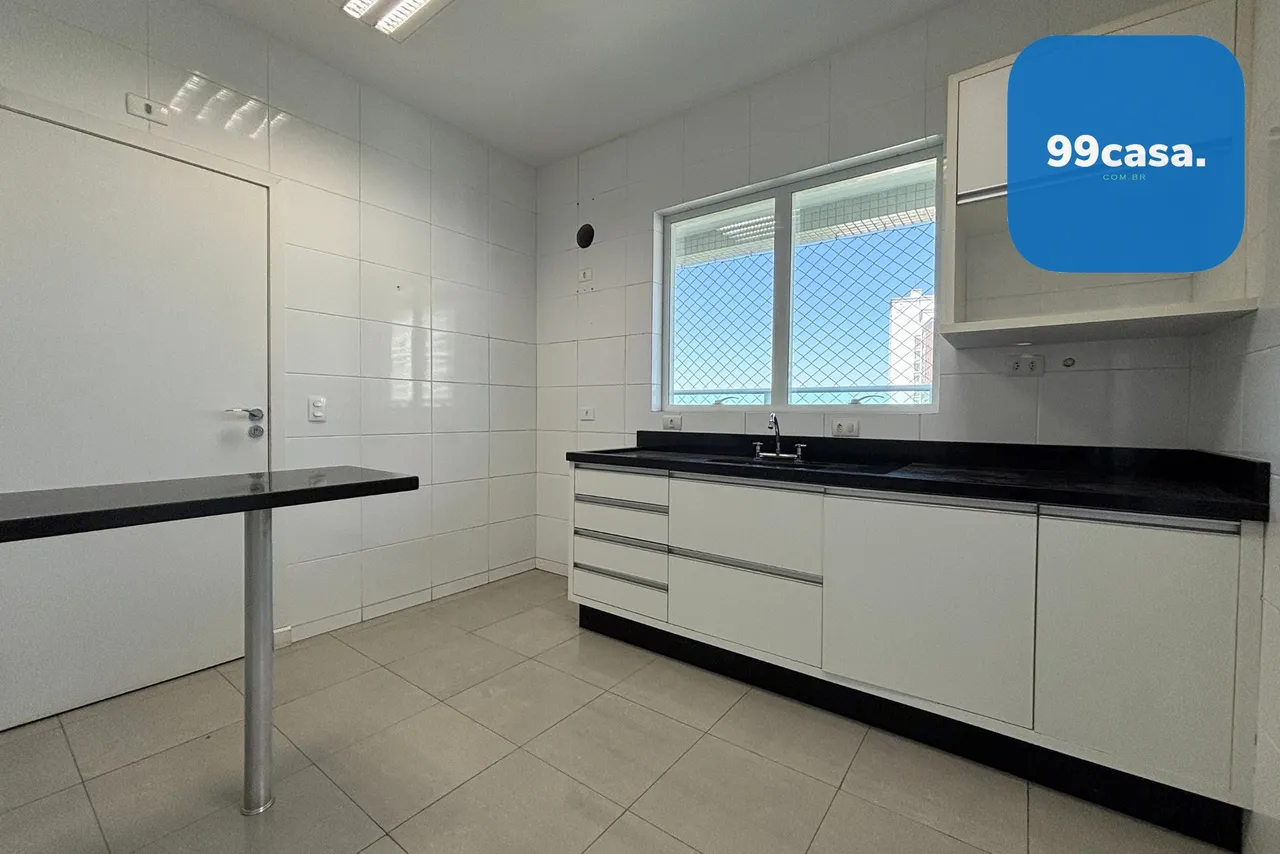 Apartamento de 4 habitaciones y 4 baños con cocina cerrada — photo 2