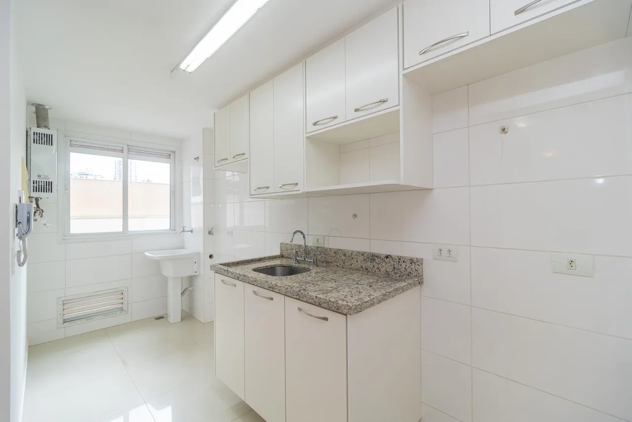 Unfurnished apartment with 2 bedrooms and 1 bath, 138 m² — photo 11