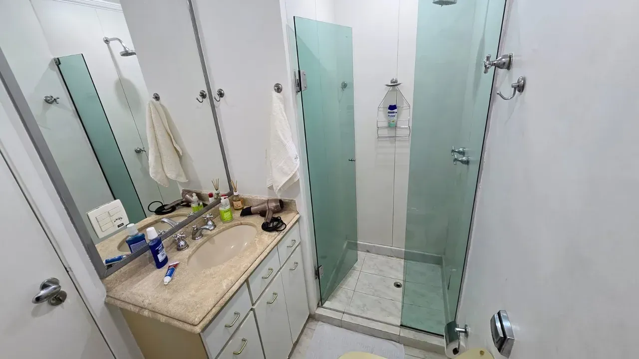 Rental apartment with 3 bedrooms and 170 m² — photo 16
