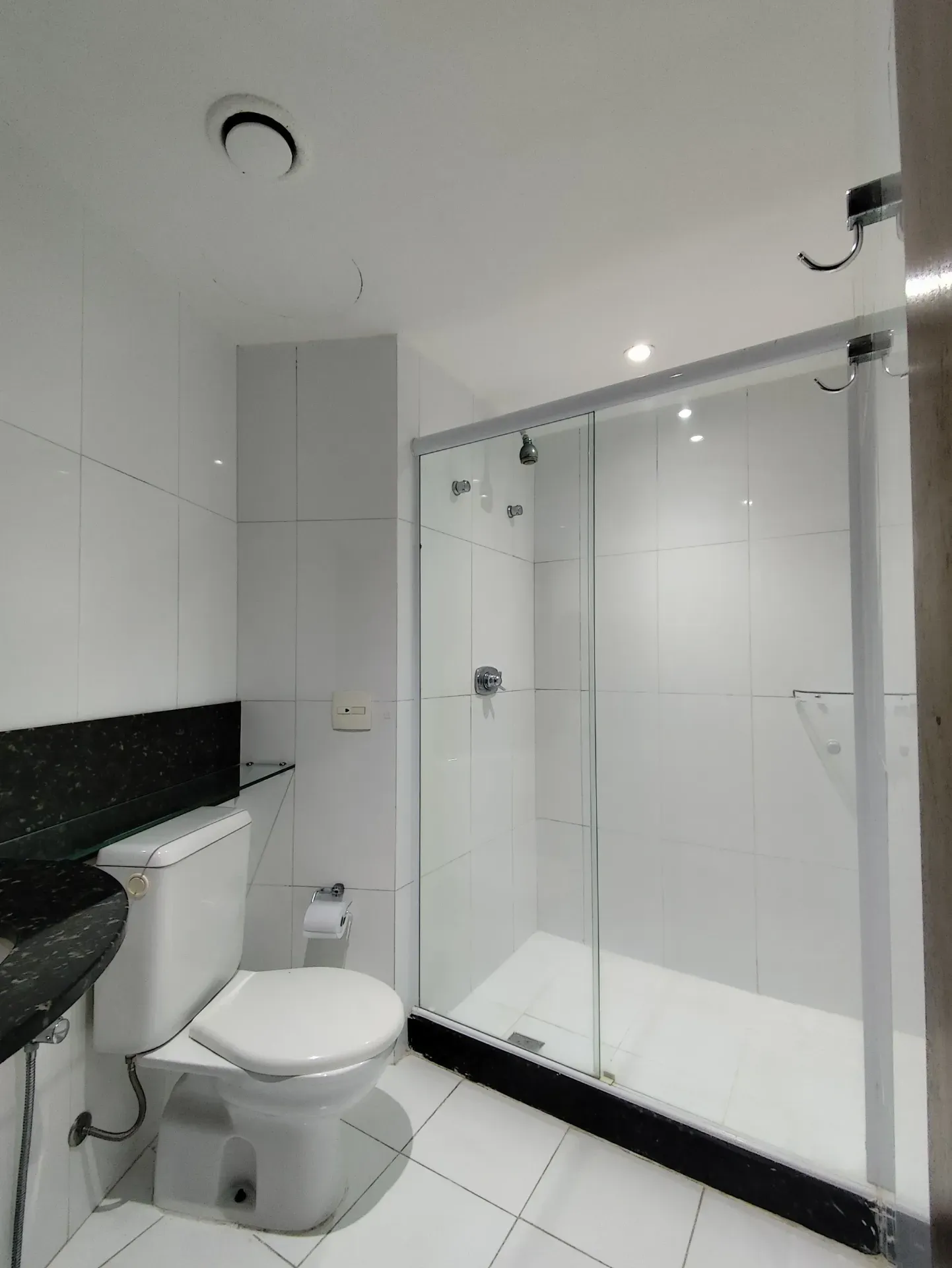 Меблированная квартира 45 м² с застеклённым балконом — photo 9