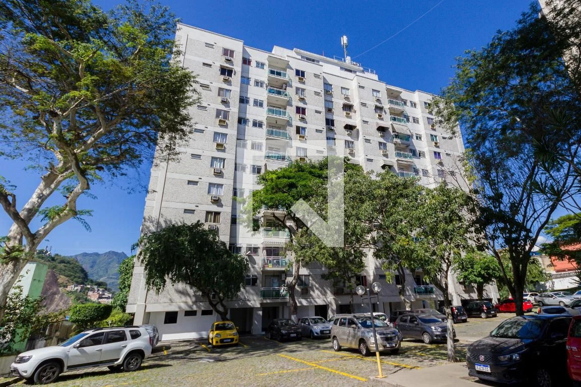 Furnished apartment with 2 bedrooms and a balcony — photo 17