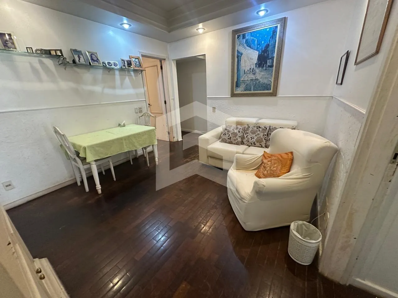 Furnished apartment, 252 m², with a walk-in closet — photo 24