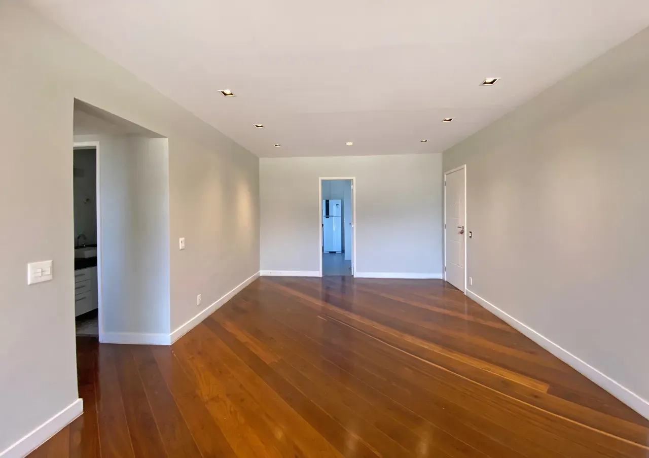 3-bedroom apartment in a building with a sauna — photo 14