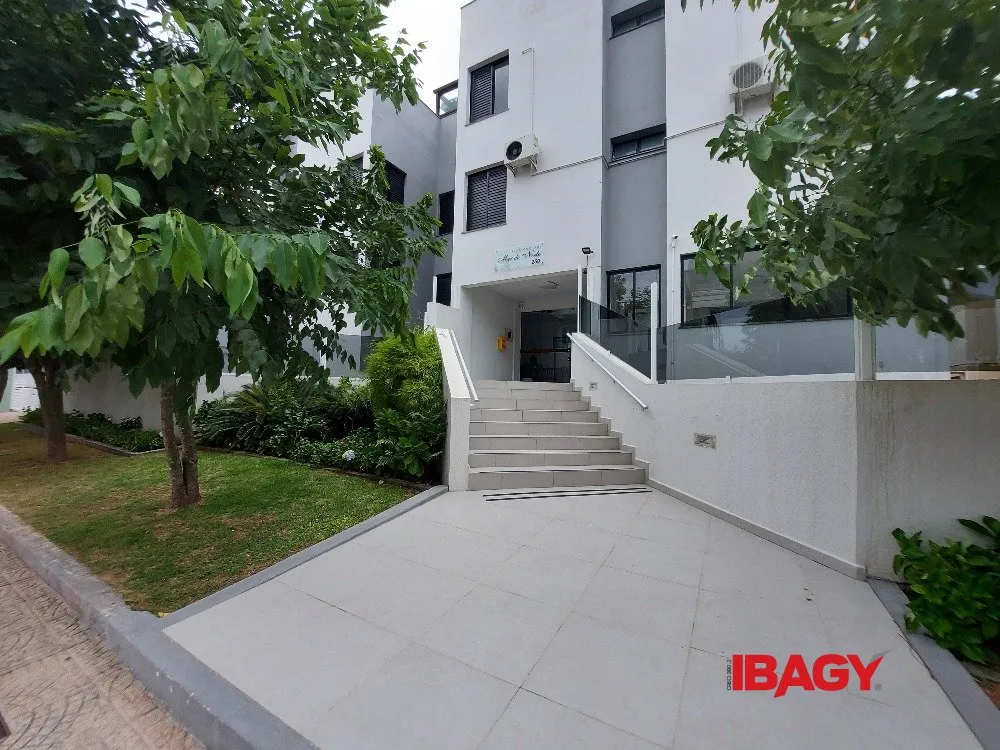 Apartamento de 3 dormitorios con parrilla en la terraza — photo 23