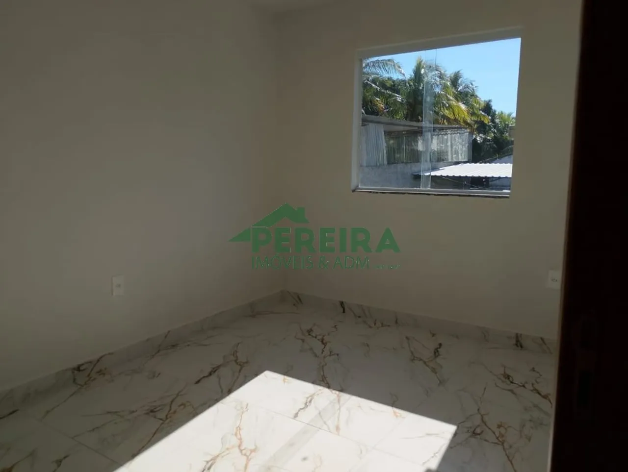 Unfurnished house with 2 bedrooms and 1 bathroom — photo 2