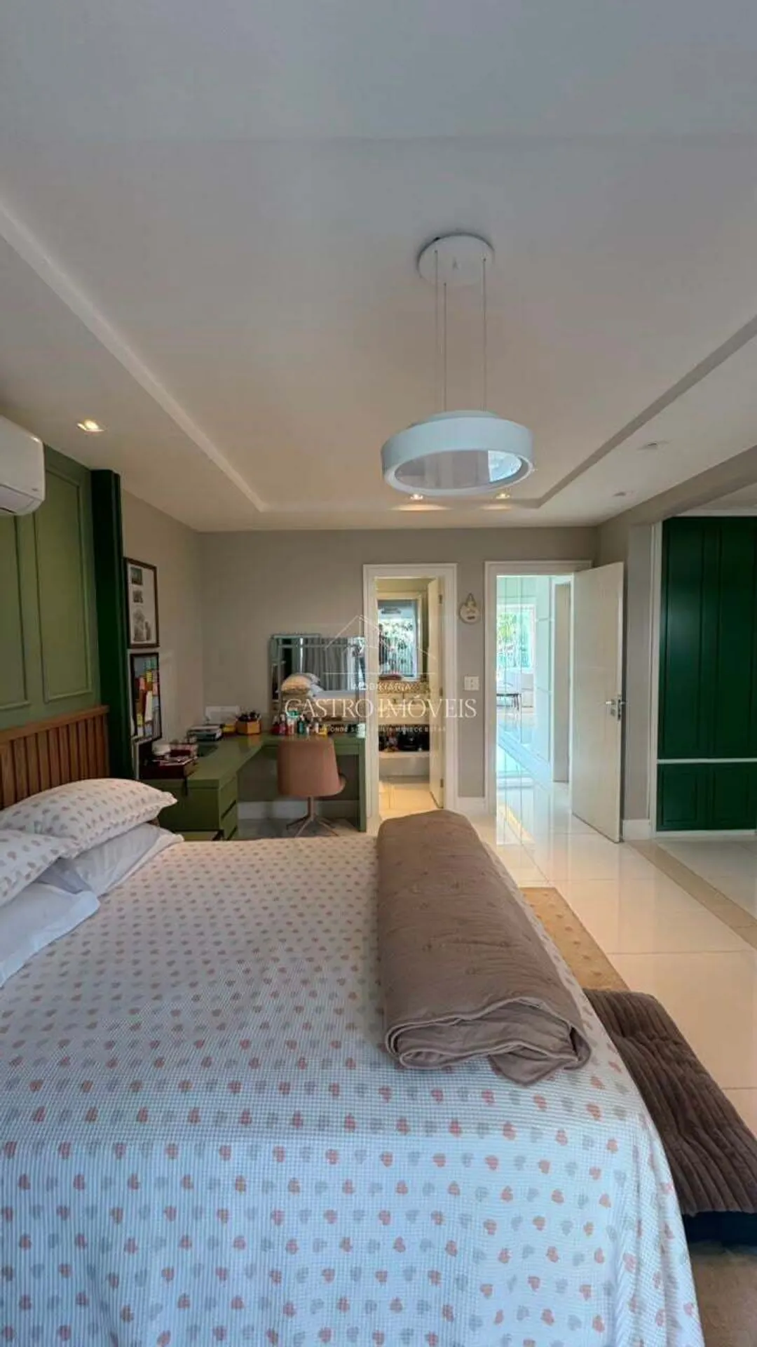 Furnished house with 4 en-suite bedrooms and private garden — photo 47