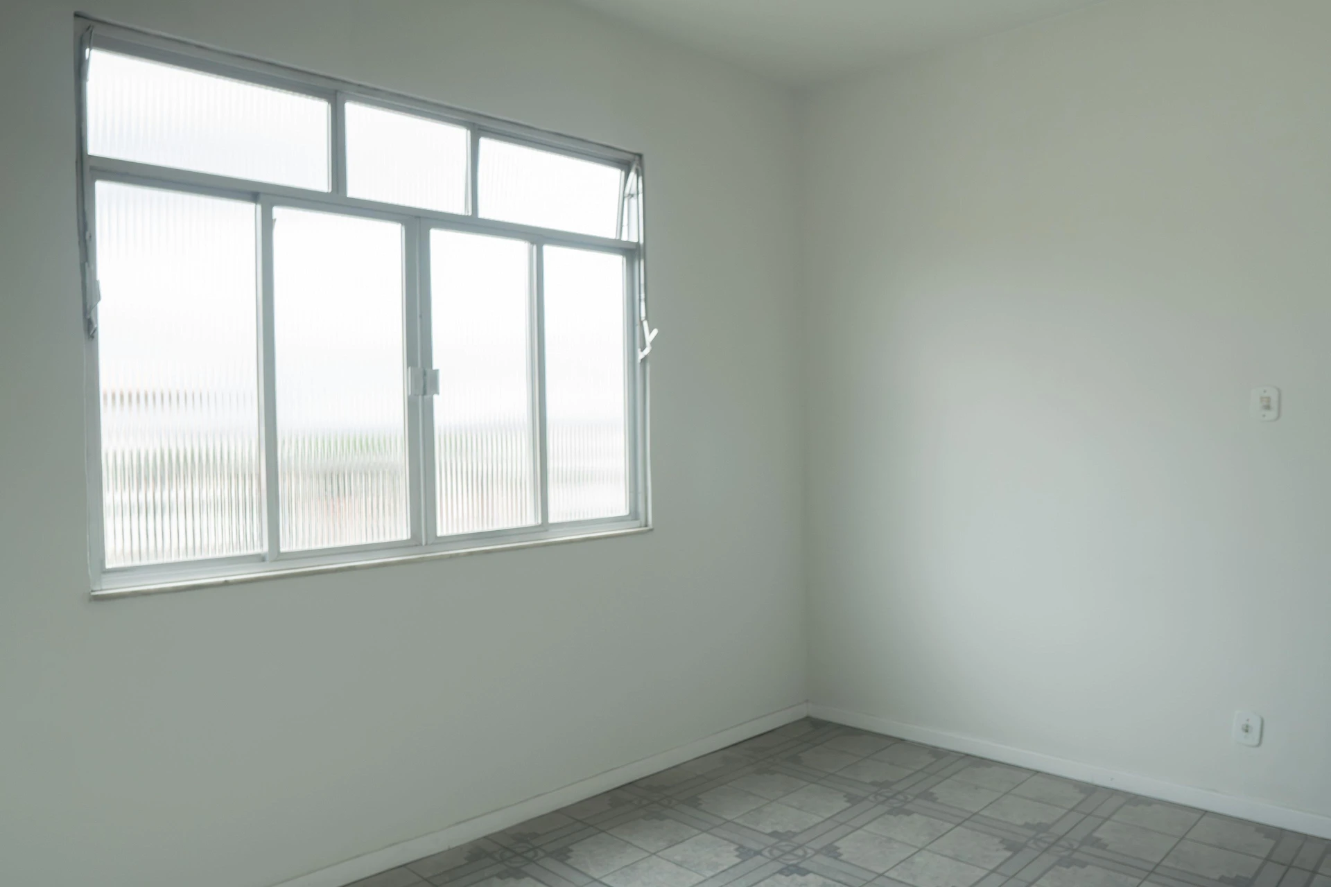 3-bedroom apartment, 1 with its own bathroom, 120 m² — photo 3