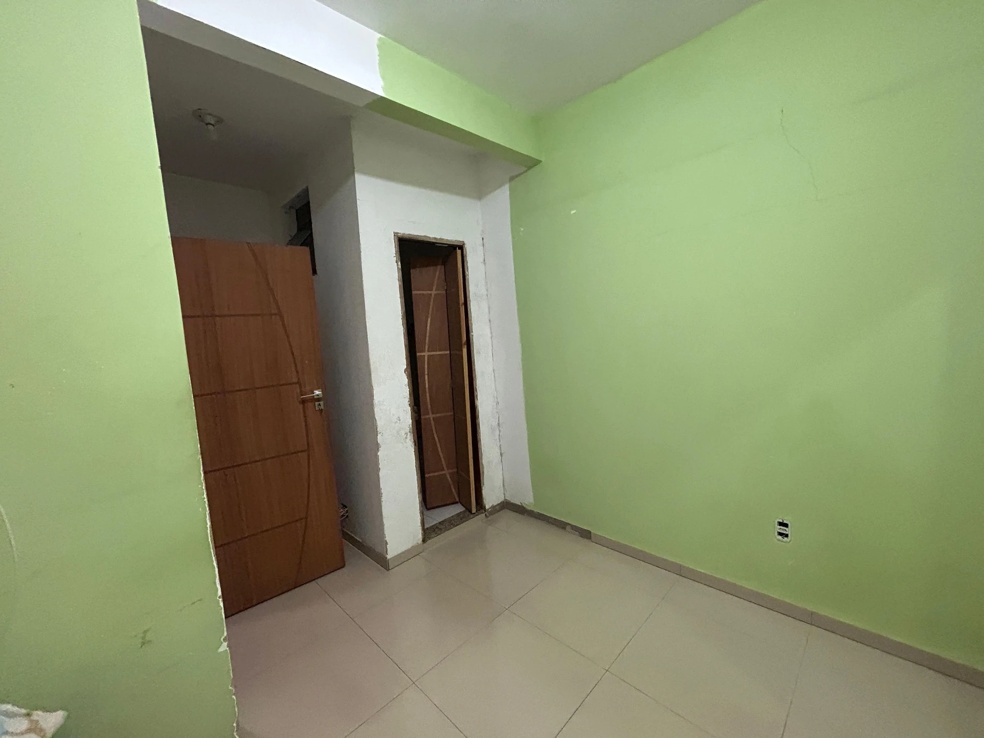 Rental house with 2 en-suite bedrooms and balcony — photo 19