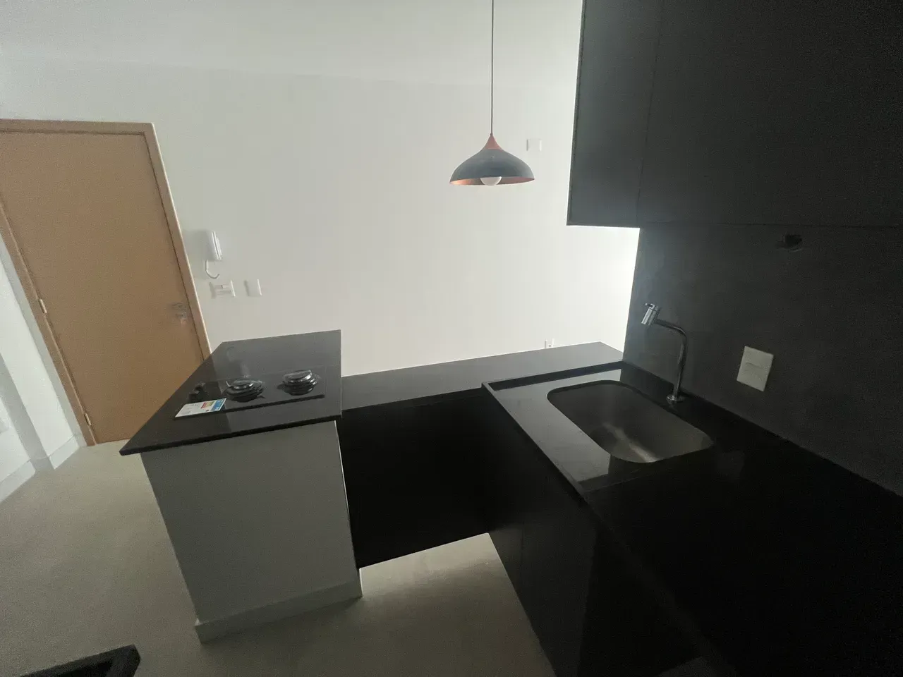 1-bedroom apartment with open-plan gas kitchen — photo 11