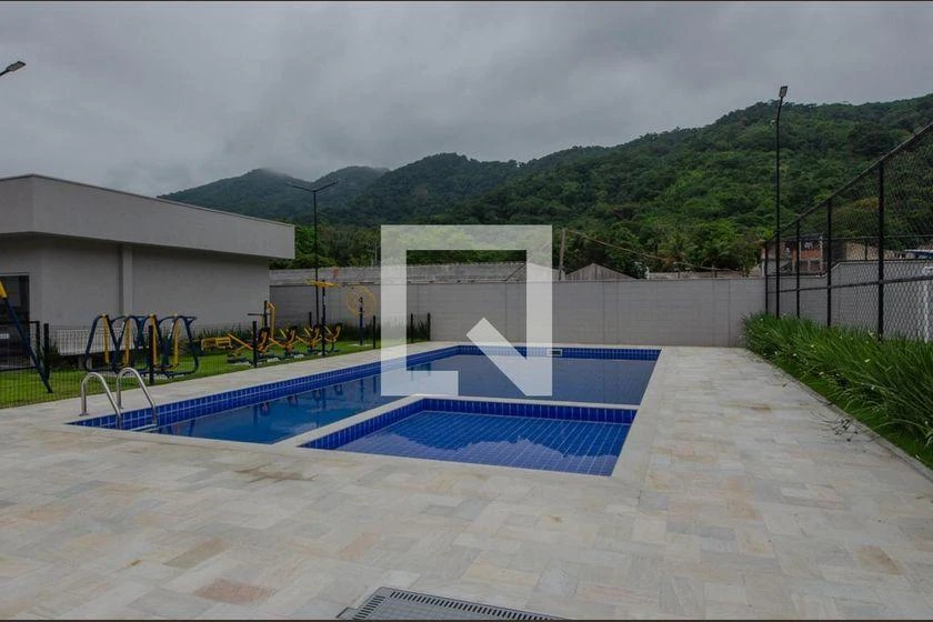 Apartamento mobiliado de 2 quartos em condomínio com piscina — photo 13