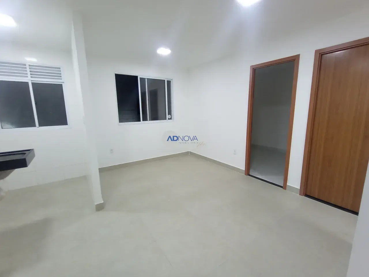 Apartamento de 2 quartos com 40 m² e banheiro moderno — photo 4