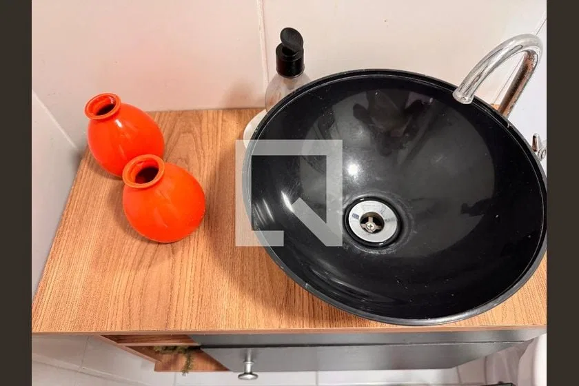 Apartamento de aluguel mobiliado com 2 quartos e varanda — photo 27