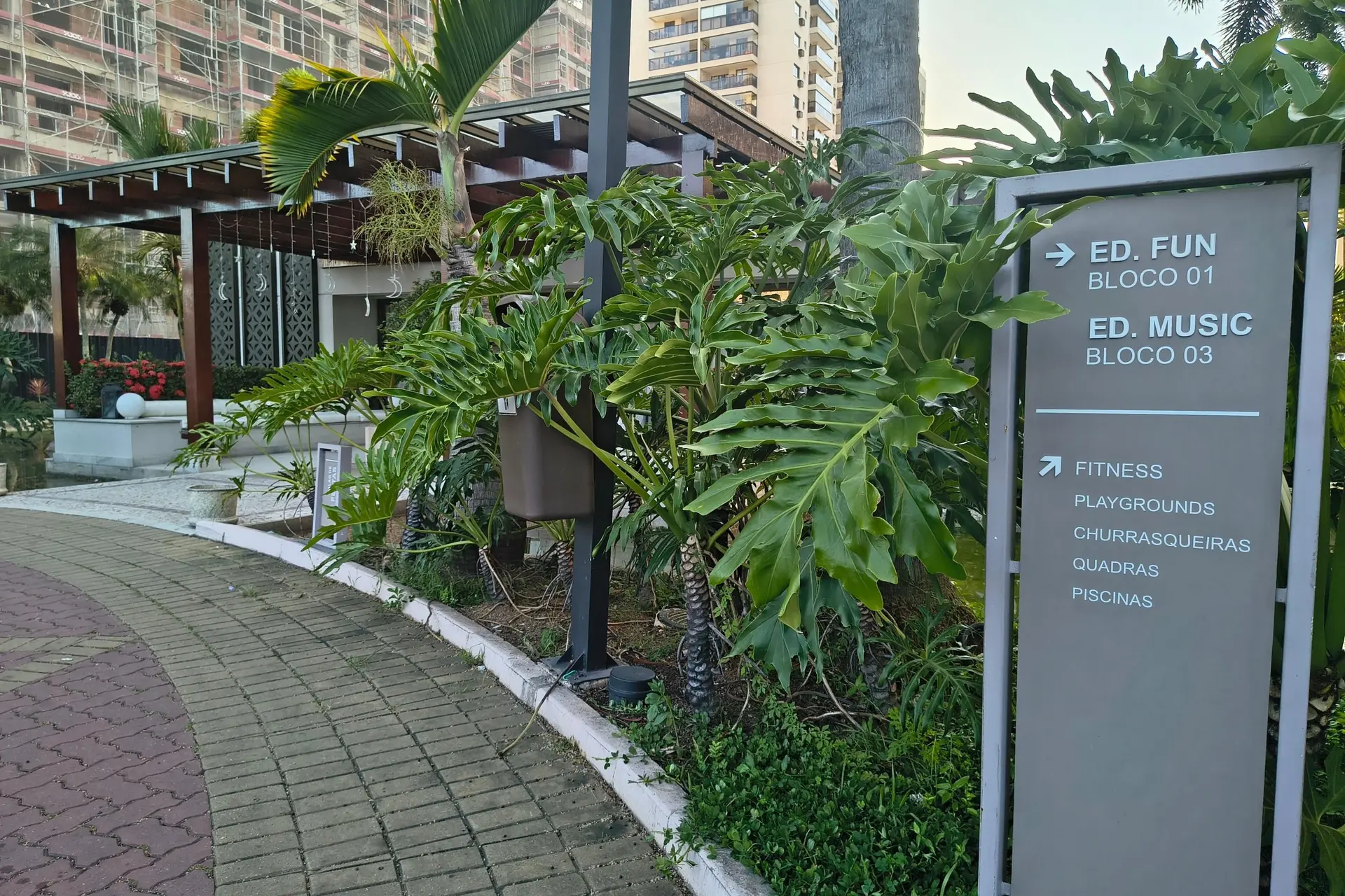 Apartamento mobiliado com 3 quartos e varanda — photo 93