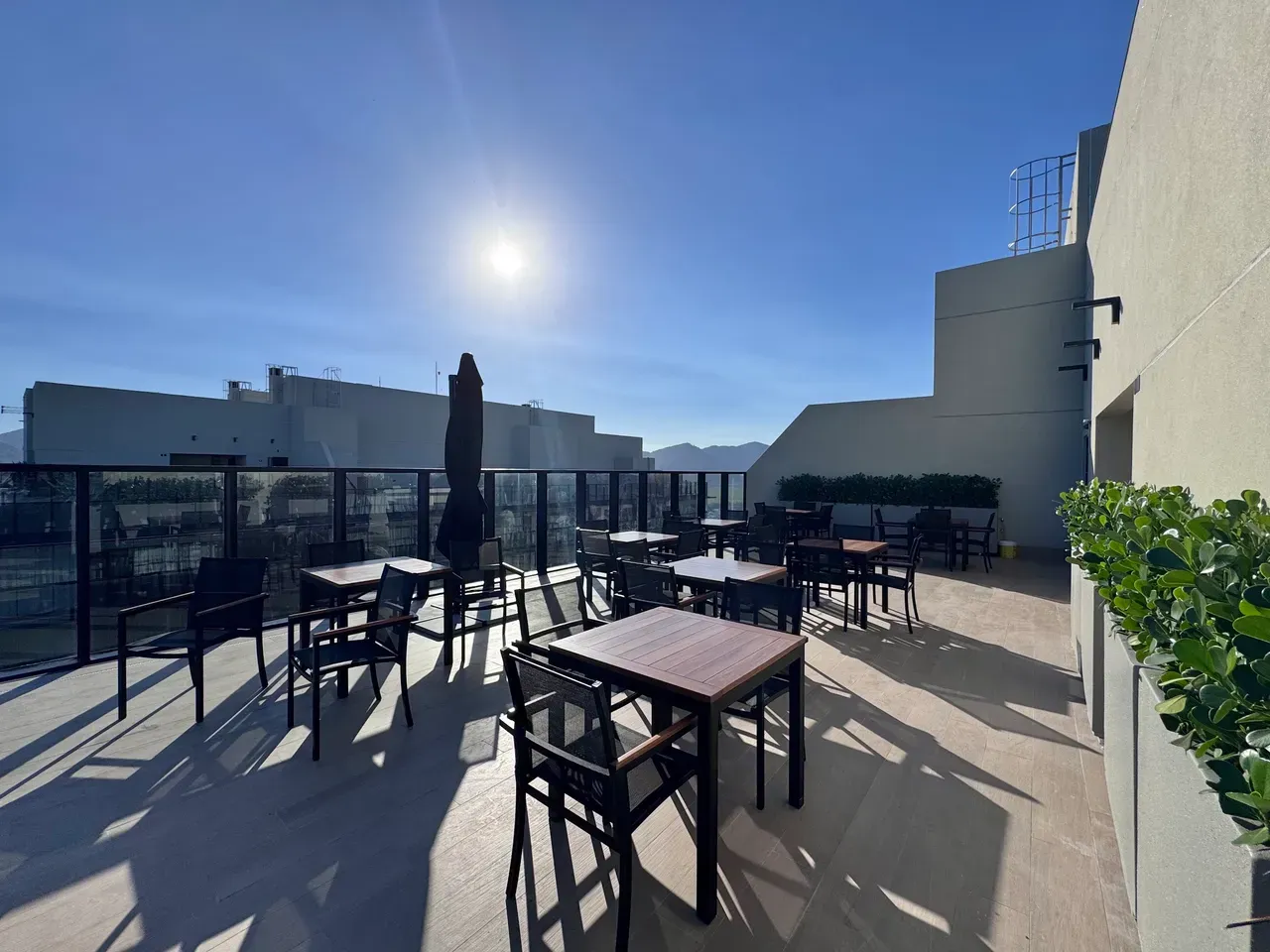 Apartamento de 3 quartos com varanda envidraçada — photo 22
