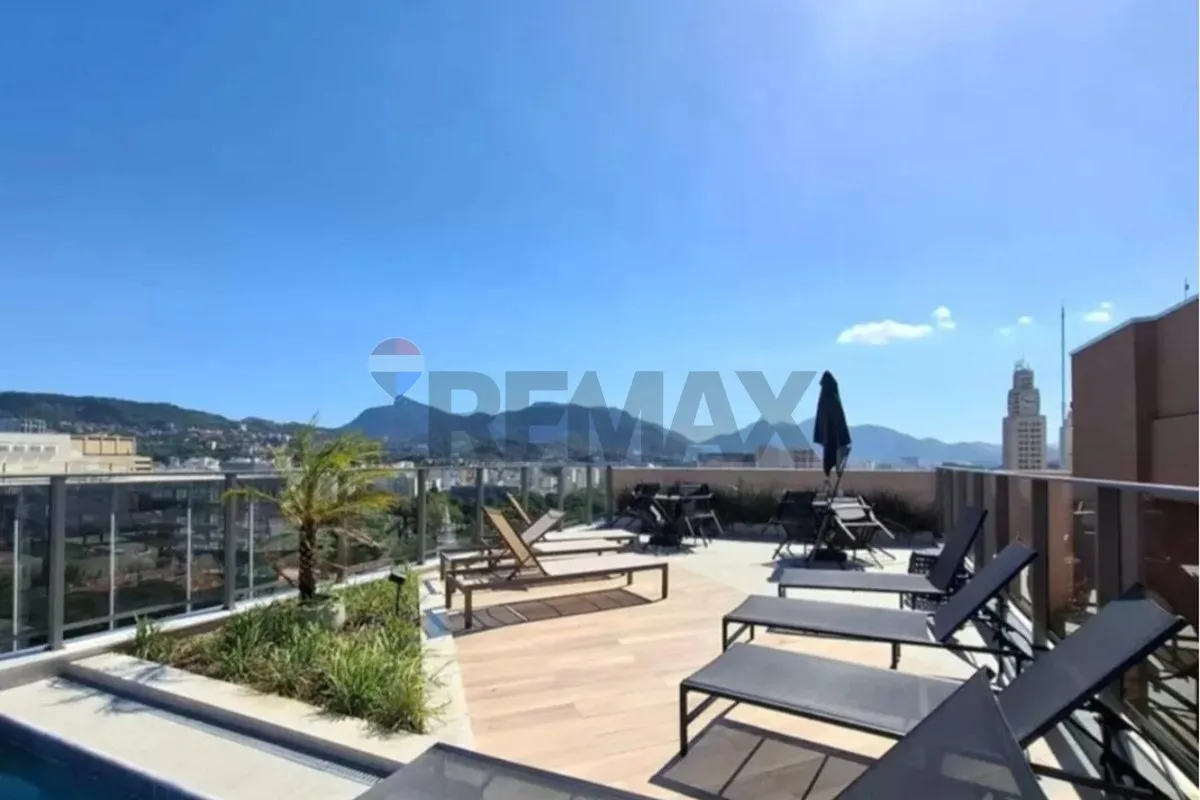 One-bedroom apartment with a mountain view in Rio de Janeiro — photo 3