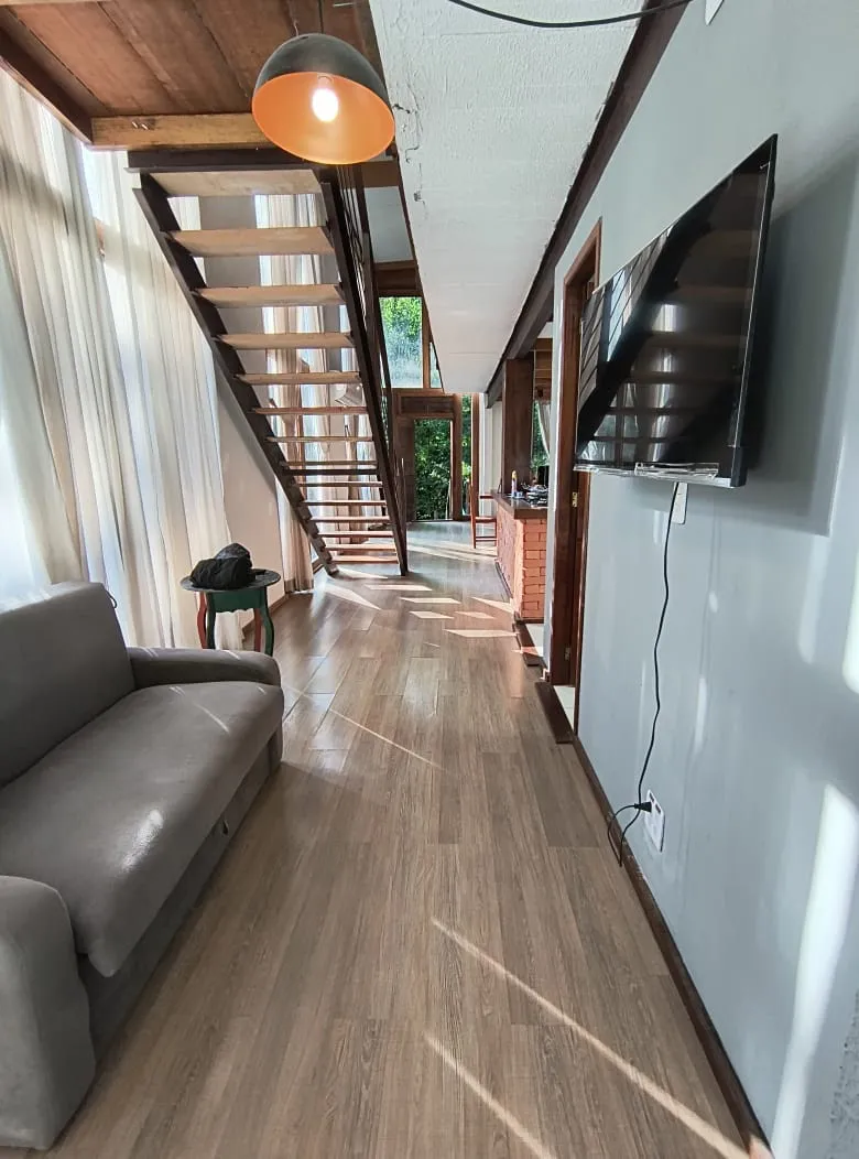Furnished house, 180 m², with floor-to-ceiling windows — photo 21