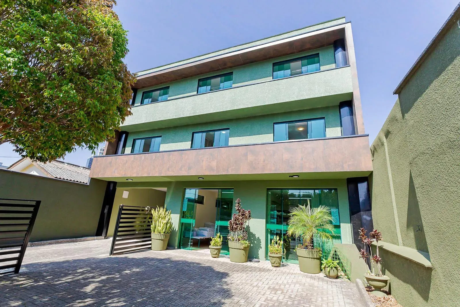 Furnished 27 m² apartment with 1 en-suite and no parking — photo 15