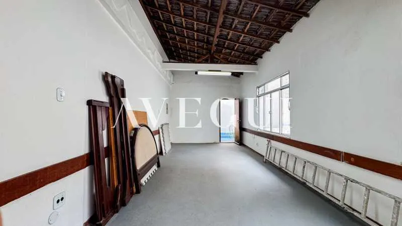 Unfurnished house with 1 bedroom and 3 bathrooms, industrial look — photo 26