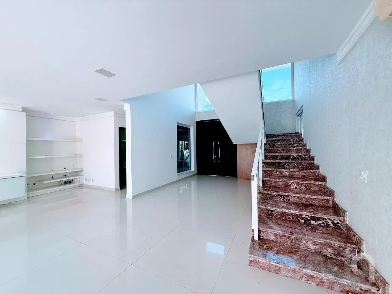 House with 4 bedrooms and 5 baths, 740 m² and 3 parking — photo 6