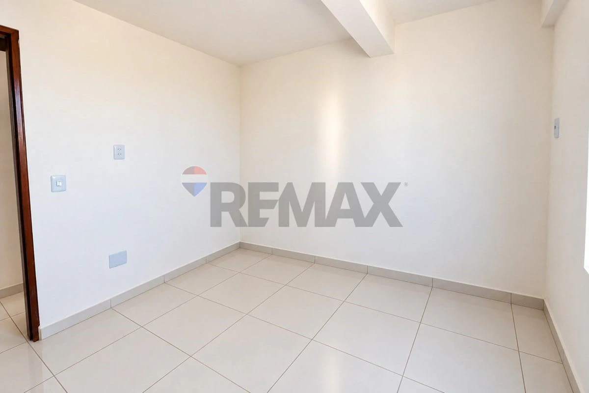 Furnished apartment, 97 m², with a private pool — photo 18